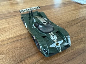 Carrera Evolution Bentley EXP Speed 8 Team Bentley Le Mans 2001 Nr.8 25452 - Bild 1 von 7