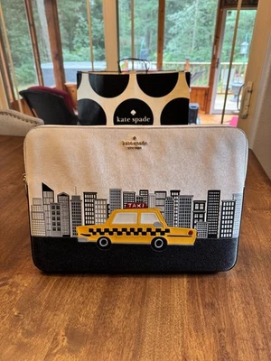 Kate Spade NYC Big Apple Universal Laptop Sleeve Taxi Cab City Scene NWT - Image 1 of 3