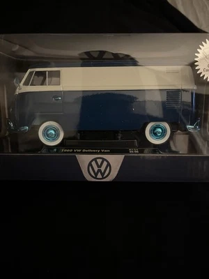 M2 Machines 1:24 1960 Volkswagen Delivery Van Blue 1 of 750 pcs R134 25-06 Chase - Image 1 of 4