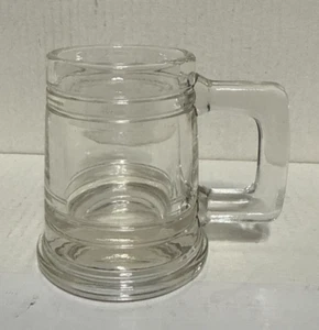 Schweres Schnapsglas 2-1/4" Mini Bierkrug - Bild 1 von 5