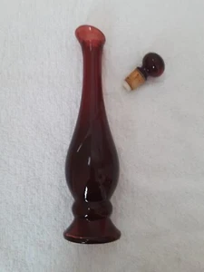 VNTG Avon Ruby Red Bud Vase Perfume Bottle w/ Stopper 1970s Era Collectible - Picture 1 of 4