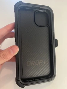 Coque iPhone 14 Pro, OtterBox, série Defender, robuste et durable avec protection port - Photo 1 sur 4