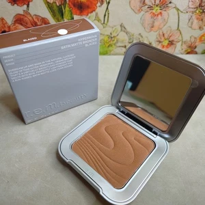 r.e.m. Beauty Hypernova Satin Matte Bronzer BLAZED Full Size 0.35 Oz New Box REM - Picture 1 of 8