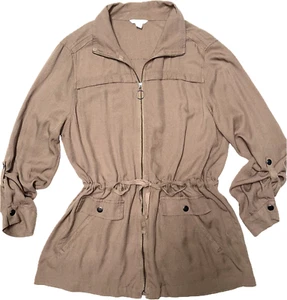 C Est 1946 Jacket Full Zip Long Sleeve Lightweight Women's Size M Tan Khaki Bieg - Picture 1 of 7