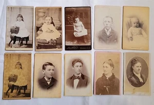 Antiguo lote de fotos CDV retrato del pueblo victoriano vintage carta de visita - Imagen 1 de 7