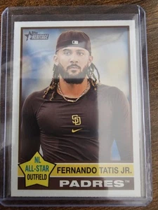 2025 TOPPS HERITAGE FERNANDO TATIS JR VARIAZIONE IMMAGINE #118 Padres stampa corta - Foto 1 di 2