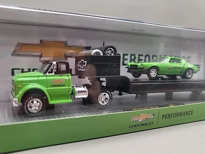 🔥 M2 MACHINES HAULER 1968 CHEVY C60 TRUCK & 1972 CAMARO VERDE PRETO 🔥  - Imagem 1 de 4