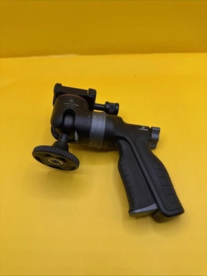 Vanguard GH-200 camera tripod grip head - Image 1 of 4