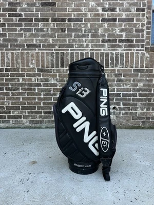 Bolsa de couro sintético vintage Ping i3 Plus Tour Staff com divisórias de 6 vias - Imagem 1 de 4