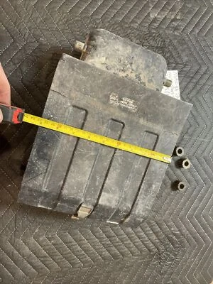 Honda ATC 185 1980 caja de herramientas caja de almacenamiento maletero con luz trasera luz de freno Foto 1 de 4