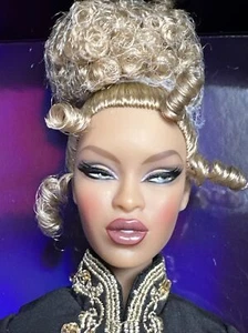 Integrity Toys Fashion Royalty Sovereign  Adele Convention Centerpiece Doll NRFB - Picture 1 of 22