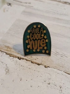 Pin de Navidad 1987 Have A Cool Yule Vintage gs - Imagen 1 de 2