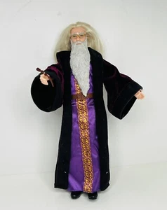 Figura muñeca Harry Potter Mundo Mágico 2018 Albus Dumbledore 12" con pared - Imagen 1 de 13