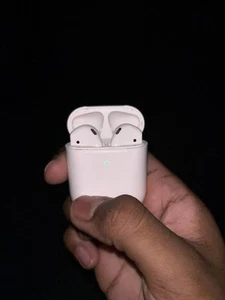 Apple AirPods 2ème génération avec étui de charge - Blanc - Photo 1 sur 3