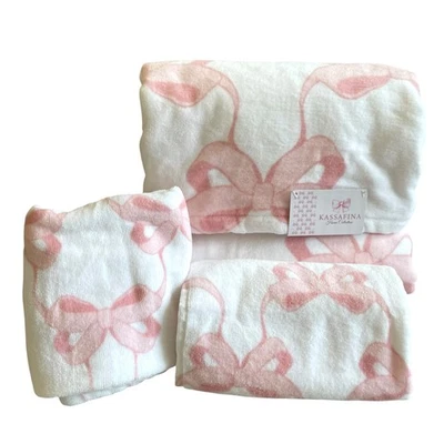 Kassafina Coquette Pink Bow Hand & Bath Towel 4PC Set 100% Cotton White NEW - Image 1 of 4