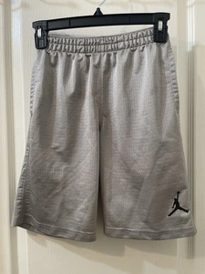 Jordan Kids Basketball Shorts Size Small 8-10 YRS Light Gray - Picture 1 of 4