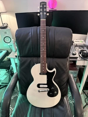 2007 Gibson Melody Maker Aged White - Image 1 of 4