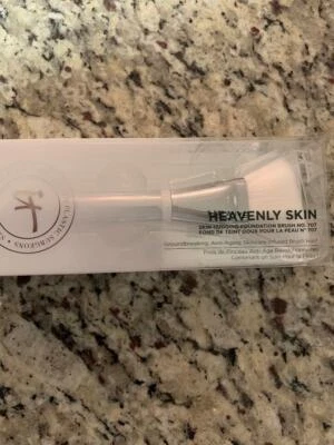 IT Cosmetics Heavenly Skin Skin-Hugging Foundation Brush #707 - Image 1 of 3