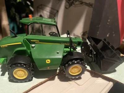 RC Brands 1/32 Britains 40062 John Deere 3400 Telescopic Telehandler Tractor - Image 1 of 4