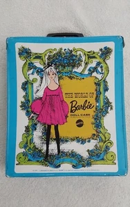 Astuccio bambola vintage 1968 Mattel il mondo di Barbie con accessori abbigliamento Ken USA - Foto 1 di 24