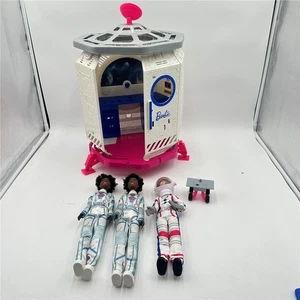 Barbie Space Discovery Raumstation Spielset mit 2015 Karriere Astronaut Puppen - Bild 1 von 6