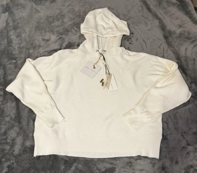 Sudadera con capucha Chelsea & Theodore para mujer mediana blanca mezcla de viscosa punto acanalado pulóver Foto 1 de 4