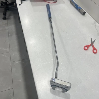 Odyssey White Hot Rx V-Line Fang 33.5 “ Putter Left Hand Rosemark - Image 1 of 4