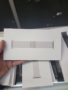 Apple Watch - 49mm Natural Titanium Milanese Loop Band - Size MEDIUM Genuine NEW - Zdjęcie 1 z 4