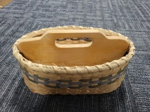 Beige w Gray Trim Woven Cracker Bread Basket Divider Wooden Bottom 5.5"x10.5 - Picture 1 of 4