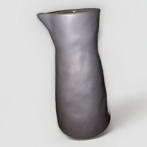 Be Home Pouring Carafe Tam Stoneware Slate Handleless - Picture 1 of 7