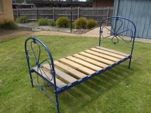 CAST IRON BED - ANTIQUE - Picture 1 of 7