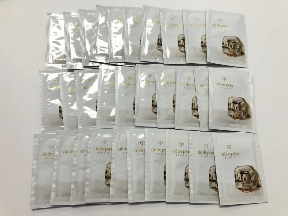 30X Cle De Peau La Creme The Cream Sample Packet 0.3ml EA X 30= 9ml TOTAL - Image 1 of 1