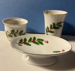 Vintage Japan 3 Pc.  Holiday Bathroom Set Tumbler, Soap Dish And Candle Dish - Picture 1 of 9