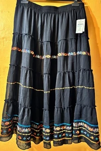 Coldwater Creek Woman’s Embroidered Beaded Skirt Size 1X - Picture 1 of 6