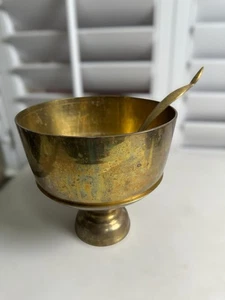 VINTAGE Brass Buddhist 3 Piece Rice Alms Bowl Set Mythical - Picture 1 of 11