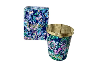 Lilly Pulitzer Scented Candle NIB 8oz High Tide Navy - Picture 1 of 6