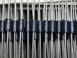 135 X 1.5KE250CA TVS DIODE, 1.5KW, 214V, BIDIR, DO-201 STMicroelectronics - Picture 1 of 3