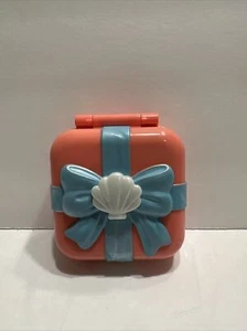 Polly Pocket Compact Rosa Present Playset 2018 Mattel solo custodia - Foto 1 di 12