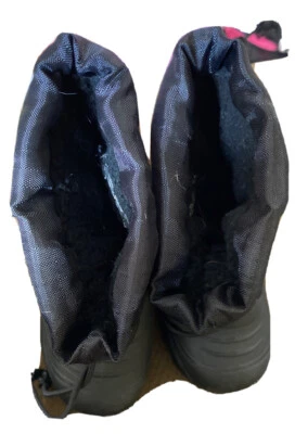 KHOMBU Snow/Winter Boots Black/Gray Youth Size 11M Waterproof Bungee Tie GUC - Image 1 of 4