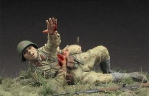1/35 Harzfigur Modellbausatz 2. Weltkrieg sowjetischer verwundeter Soldat unmontiert unlackiert - Bild 1 von 4
