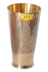 Set de 1 vaso de vidrio puro de latón puro hecho a mano Vaso en relieve diseño Lassi Glass 700ml - Imagen 1 de 3