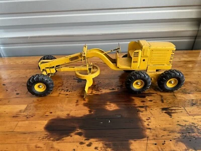 Doepke Model Toys Adams Grader 1955 in Excellent Original Condition - Image 1 of 4