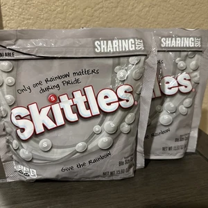 2 große Tüten Kegel Pride Sharing Größe Rainbow grau grey Candy '22 Sammlerstück - Bild 1 von 7