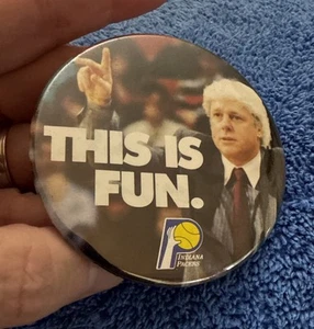 Indiana Pacers 1989-90 vintage - esto es divertido. "Pin Dick Versace 3""" - Imagen 1 de 2