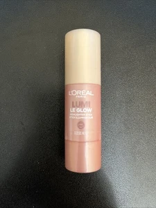 L'OREAL Lumi Le Glass 630 Glowy Creme Chic Highlighter Stick 0.17 oz - Picture 1 of 2