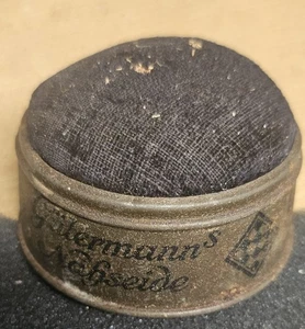 GUTERMANN Pin Cushion Needle Holder Vintage Antique early 1900s - Picture 1 of 9