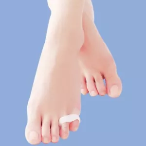 2pcs Little Toe Separator Soft Gel Bunion Spreader Corrector Pain Relief UK Corn - Picture 1 of 4