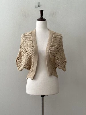 Cardigã halogênio tamanho P/M frente aberta de crochê manga curta frente aberta - Imagem 1 de 4