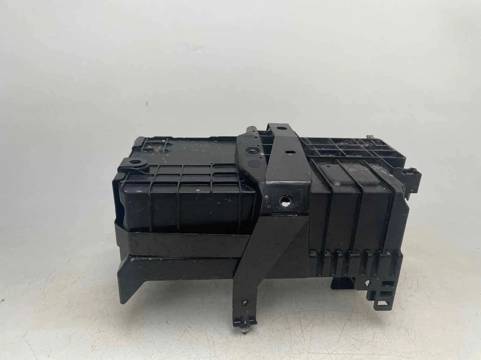 Battery Tray Holder 13354419 Fits 2011 - 2016 CHEVROLET CRUZE 1.8L - Image 1 of 4