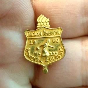 Chicago  Americans Womans Classic 1960 Bowling Vintage Metal Pinback - Picture 1 of 2